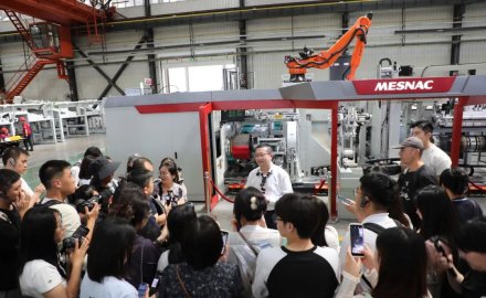 媒体见面会进车间 6686官方官网解码智能装备的高质量发展